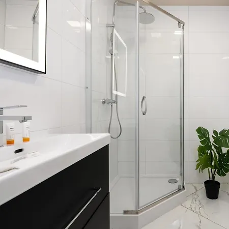 Underground Level Close To The Market Square In By Renters