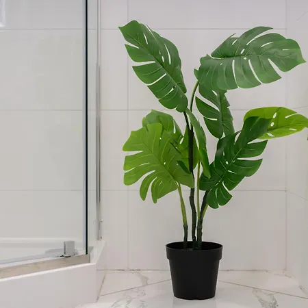 Underground Level Close To The Market Square In By Renters Apartman Poznań