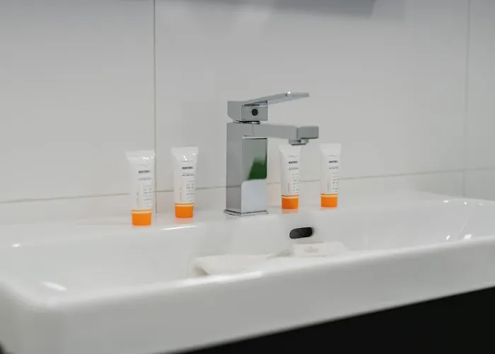 Underground Level Close To The Market Square In By Renters Appartamento