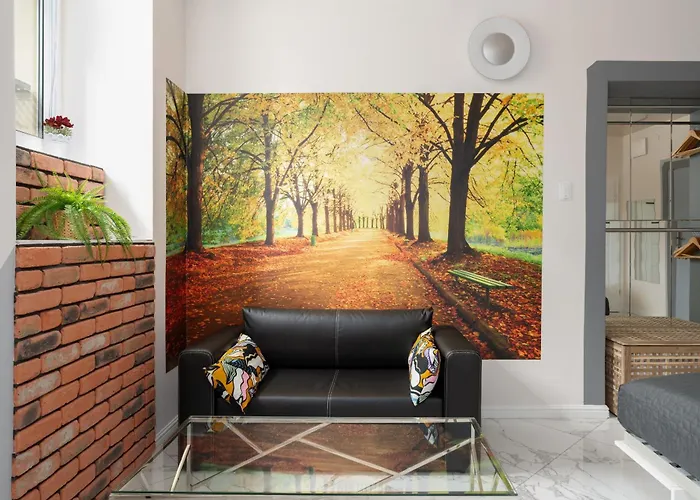 Underground Level Close To The Market Square In By Renters * بوزنان