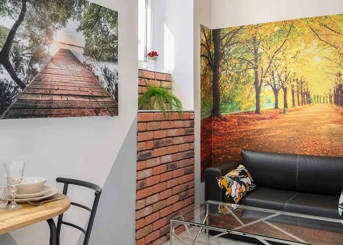 Underground Level Close To The Market Square In By Renters شقة *